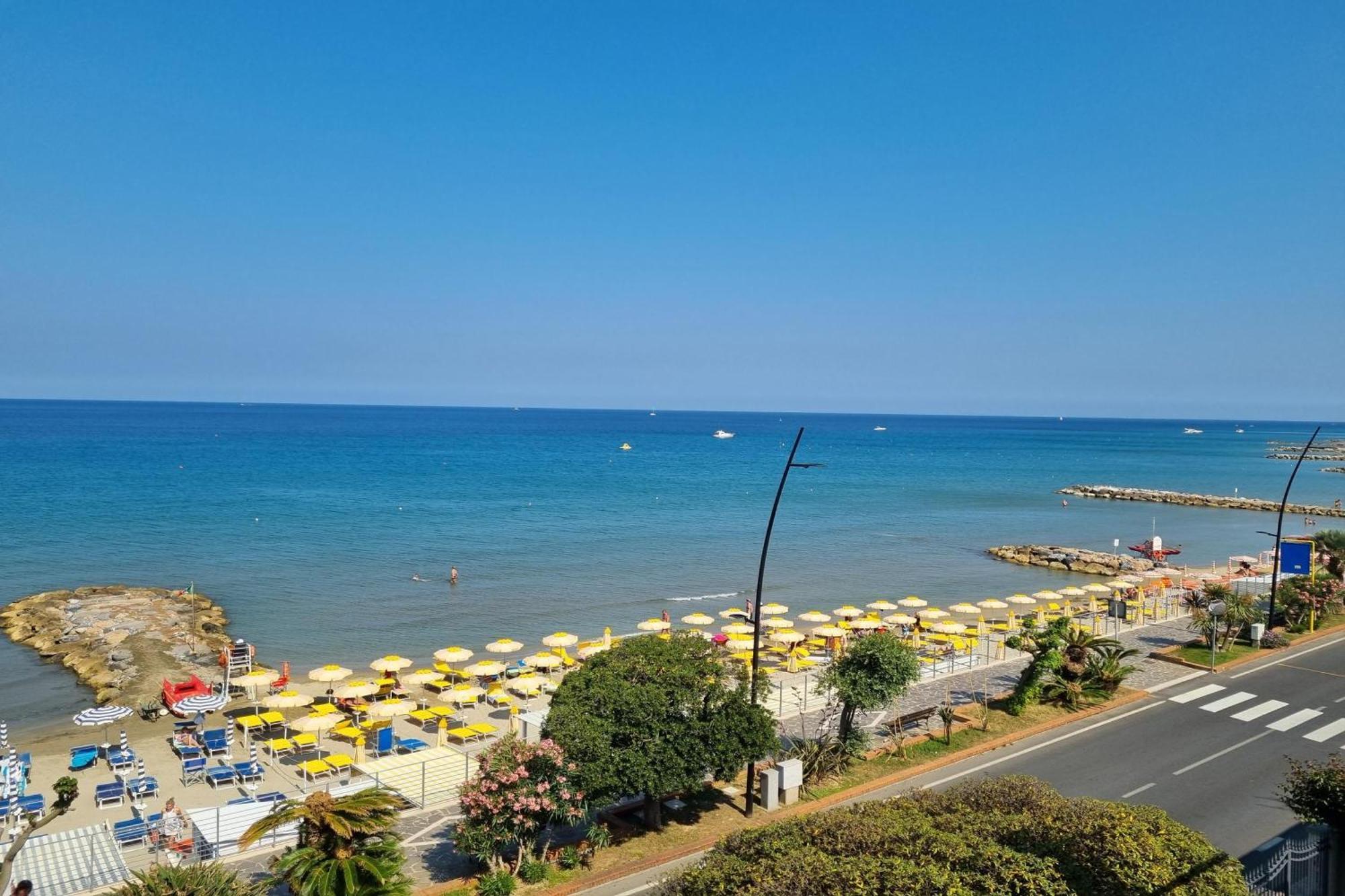 Laigueglia Beach Exterior foto